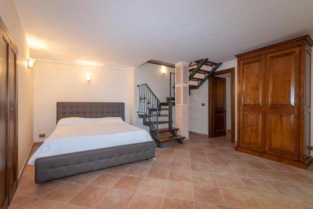 מונטפיאסקונה Casa Vacanze Montedoro מראה חיצוני תמונה